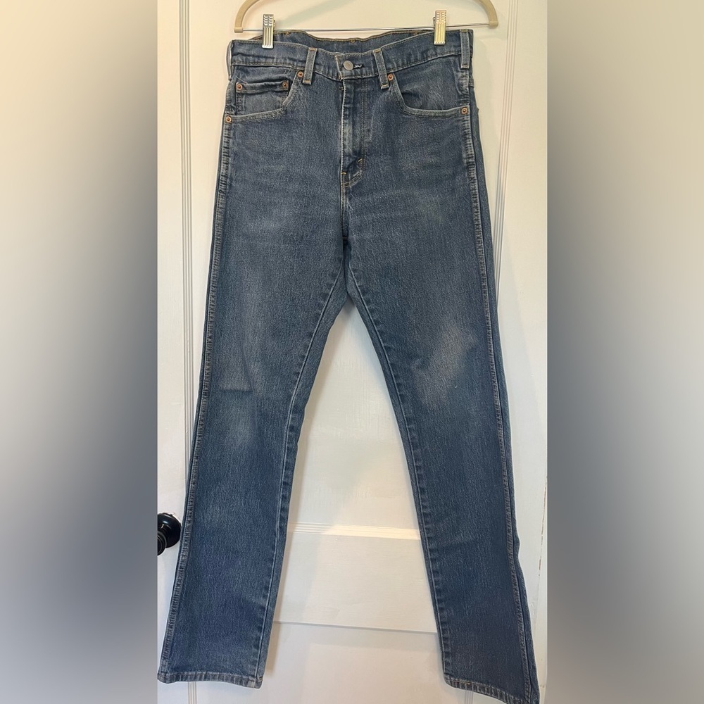Levi’s Western Fit Light to Medium Wash Semi-Rigid Jeans Size 33X36